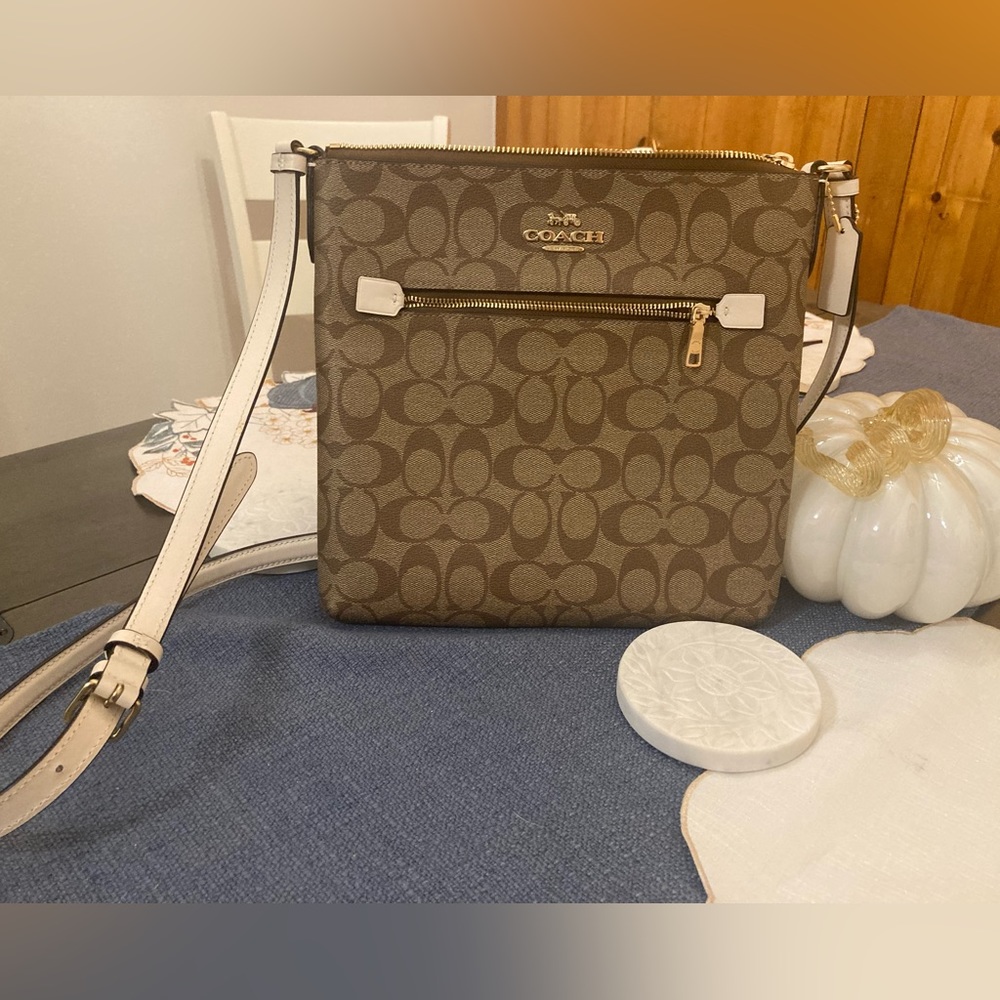 AUTHENTIC Coach Crossbody!